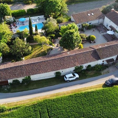 Les Coindries Villa Faye-la-Vineuse Eksteriør billede