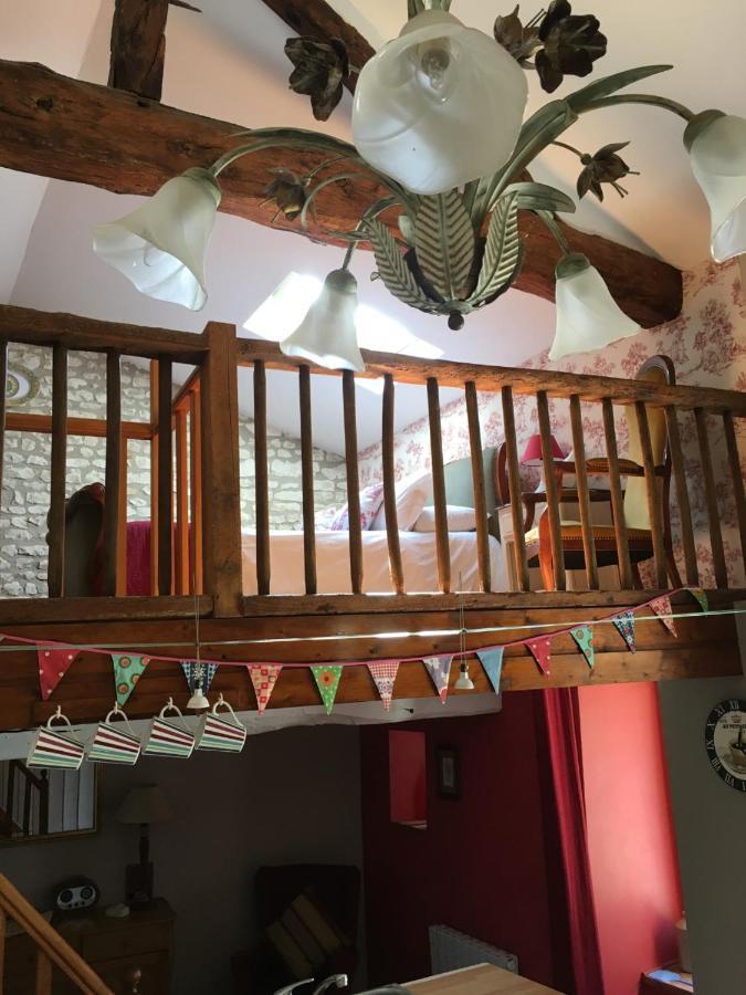 Les Coindries Villa Faye-la-Vineuse Eksteriør billede